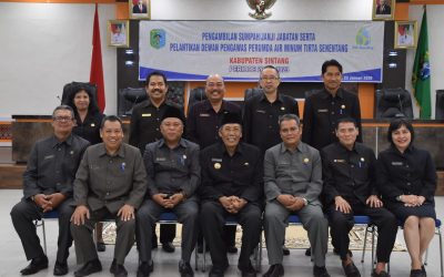 Dewan Pengawas Perumda PDAM Tirta Senentang Secara Resmi Dilantik Bupati