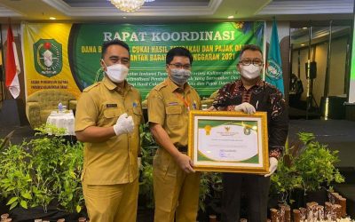 Perumdam Tirta Senentang mendapatkan penghargaan “Wajib Pajak Air Permukaan yang patuh dan taat dalam memenuhi kewajibannya pada periode Tahun 2020”