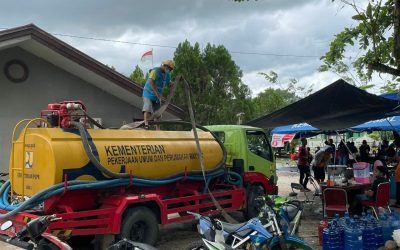 Pendistribusian Air Bersih dan Air Siap Minum terus dilakukan oleh Perumdam Tirta Senentang