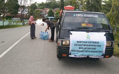 PDAM Tirta Senentang Sintang Berikan Layanan Isi Ulang Air Galon