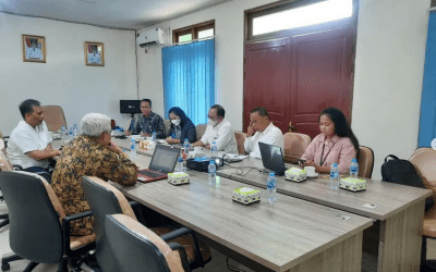 Direktur Perumdam Tirta Senentang Sintang Dr. Jane E.Wuysang, MT menghadiri Undangan Dewan Pengurus Daerah Perpamsi Kalimantan Barat dengan Agenda Diskusi mengenai Kepesertaan Dapenma Pamsi