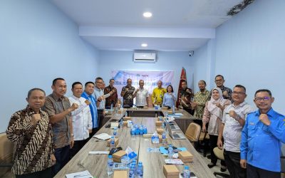 Direktur Perumda Air Minum Tirta Senentang Mengikuti Acara Sosialisasi Anti Korupsi Badan Usaha
